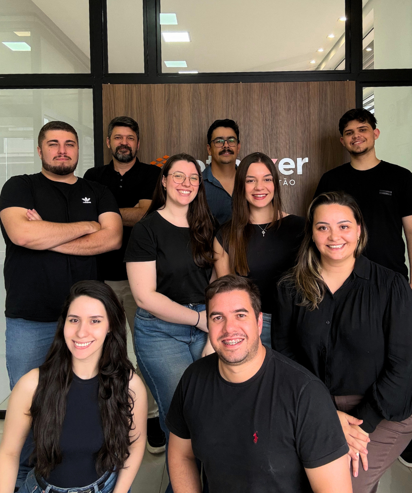 Equipe Otimizer trabalhando unida